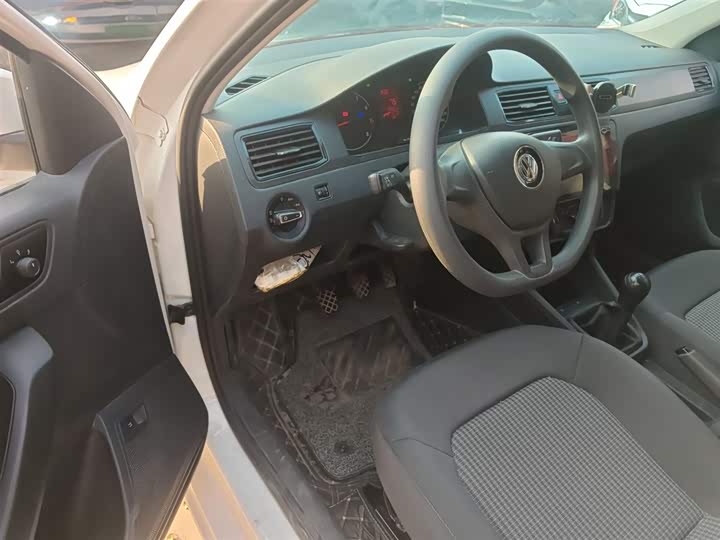 Фото 16 - Volkswagen Santana