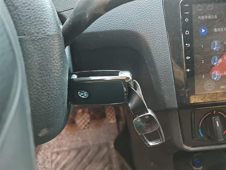 Фото 9 - Volkswagen Santana