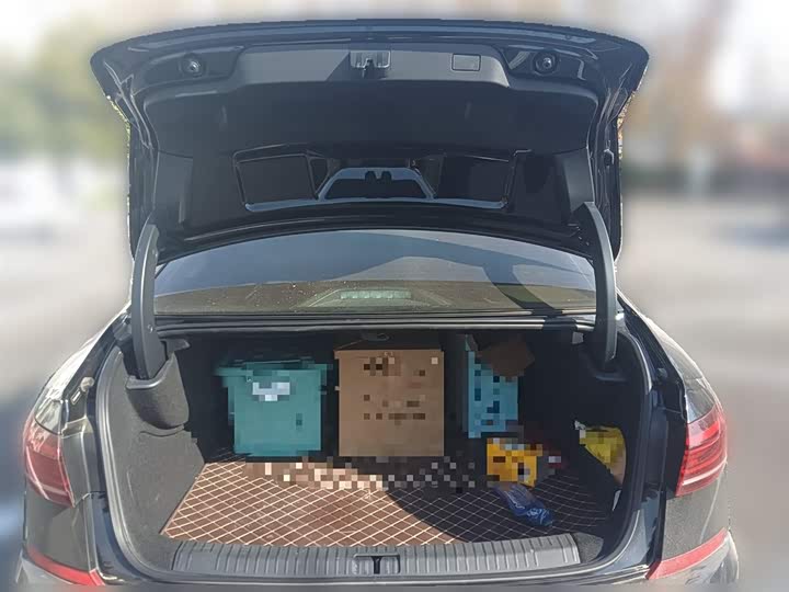 Фото 10 - Volkswagen Passat Hybrid