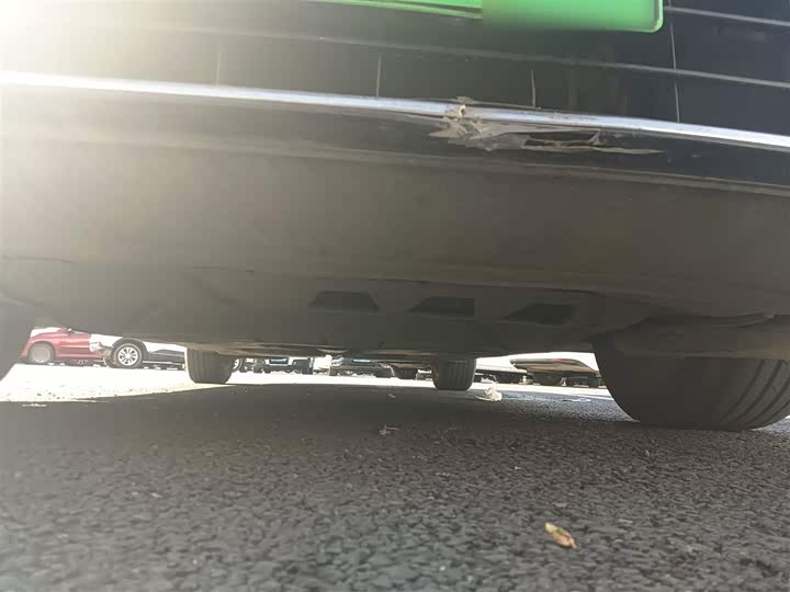 Фото 23 - Volkswagen Passat Hybrid