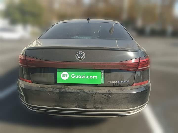 Фото 28 - Volkswagen Passat Hybrid