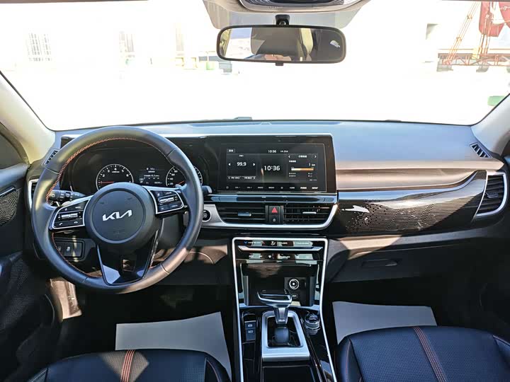 Фото 11 - Kia KX3