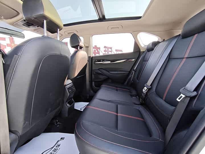 Фото 14 - Kia KX3