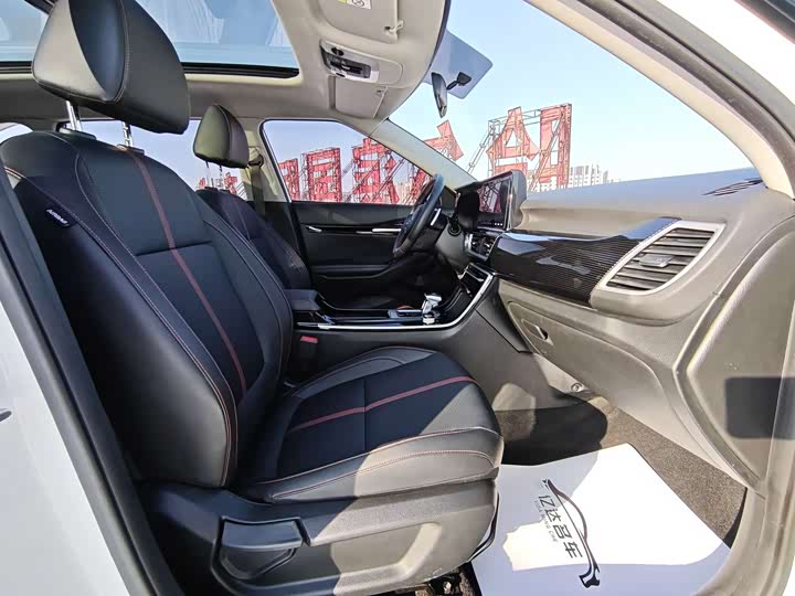 Фото 18 - Kia KX3