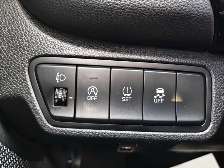 Фото 19 - Kia KX3