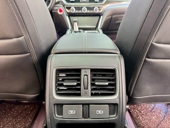 Фото 21 - Honda Accord