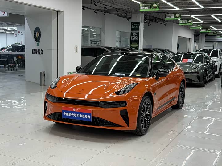 Фото 1 - Zeekr 001