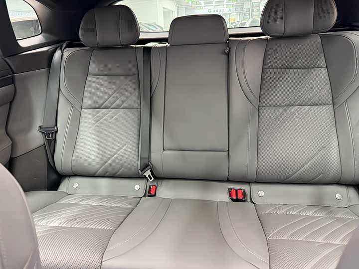 Фото 13 - Zeekr 001