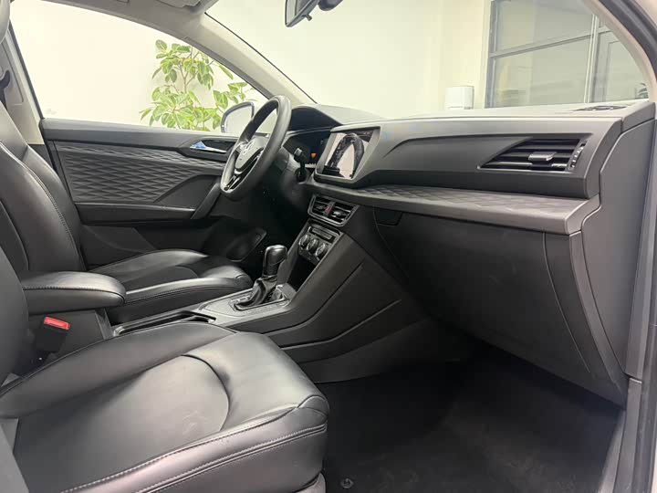 Фото 22 - Volkswagen Tharu