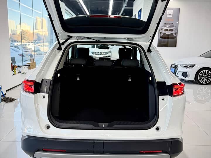 Фото 16 - Honda Vezel