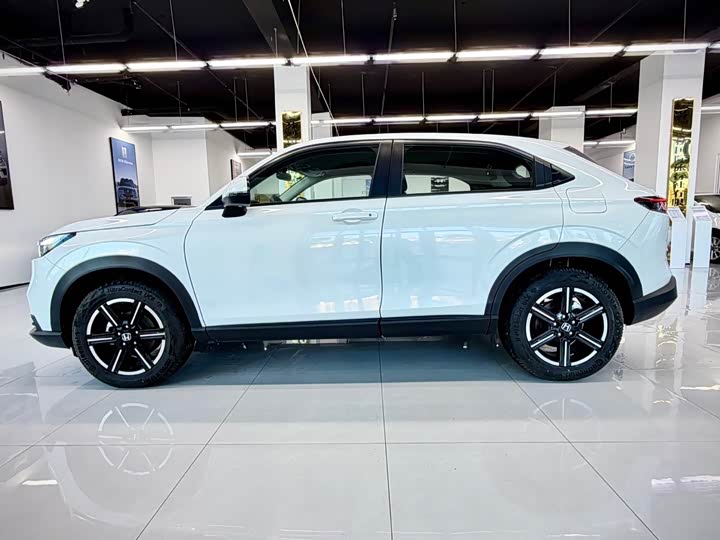 Фото 3 - Honda Vezel