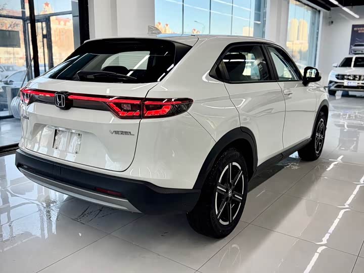 Фото 6 - Honda Vezel