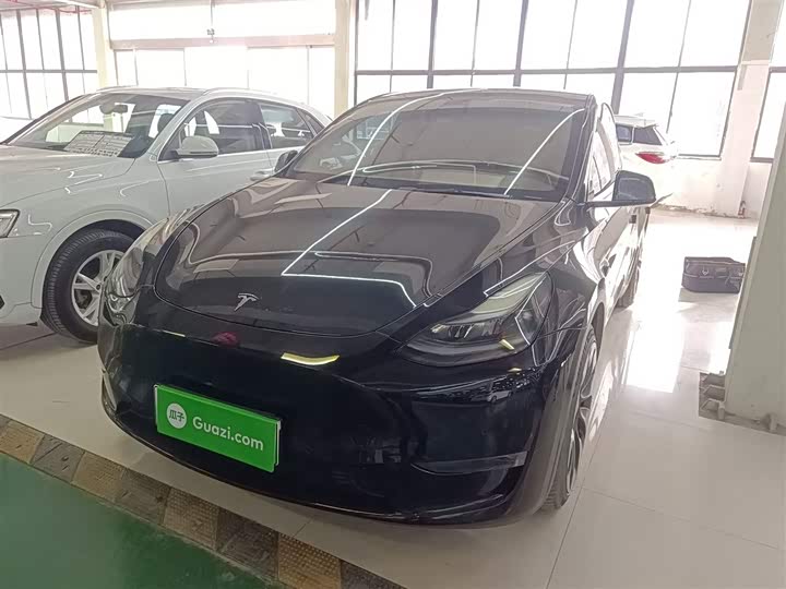 Фото 2 - Tesla Model Y