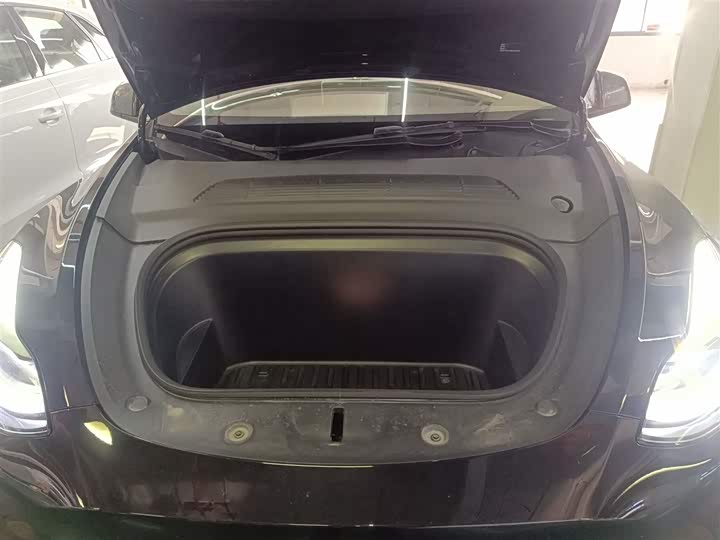 Фото 20 - Tesla Model Y