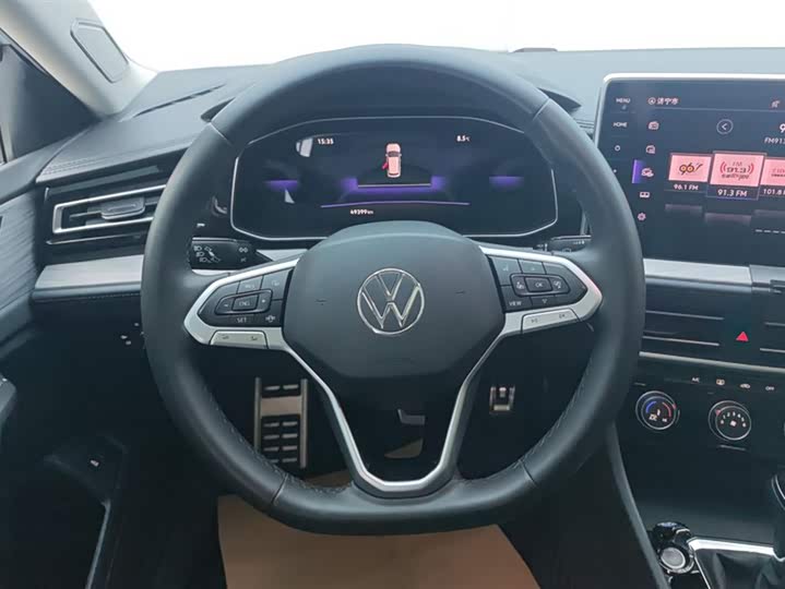 Фото 15 - Volkswagen Sagitar L