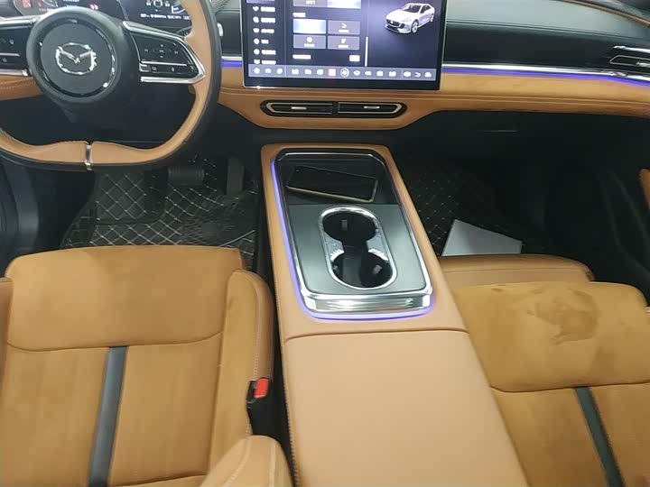 Фото 14 - Mazda EZ-6