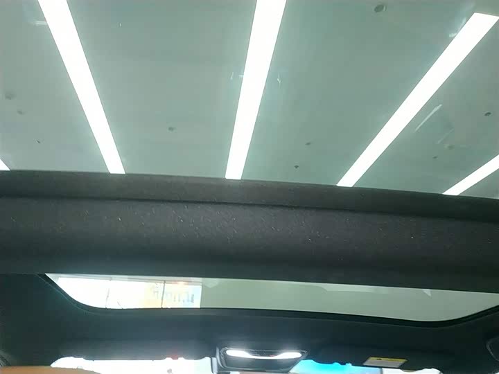 Фото 18 - Mazda EZ-6