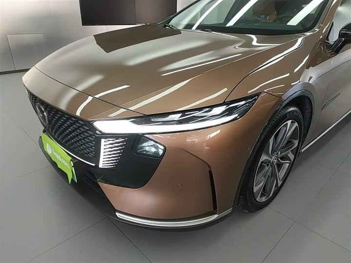 Фото 24 - Mazda EZ-6