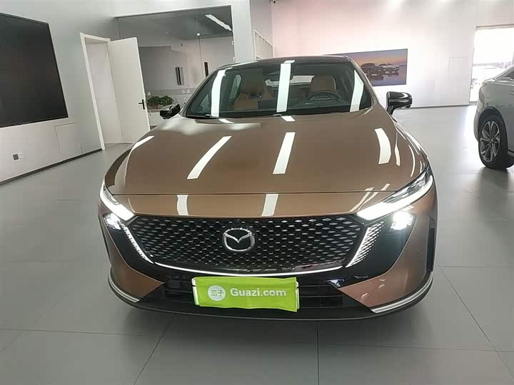 Фото 3 - Mazda EZ-6