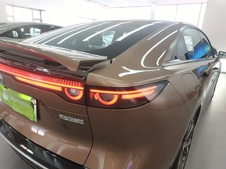 Фото 8 - Mazda EZ-6