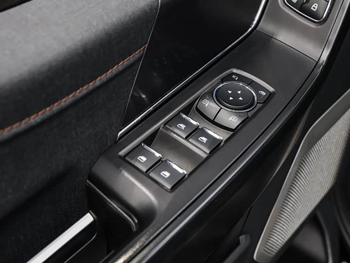 Фото 23 - Ford F-150 Raptor