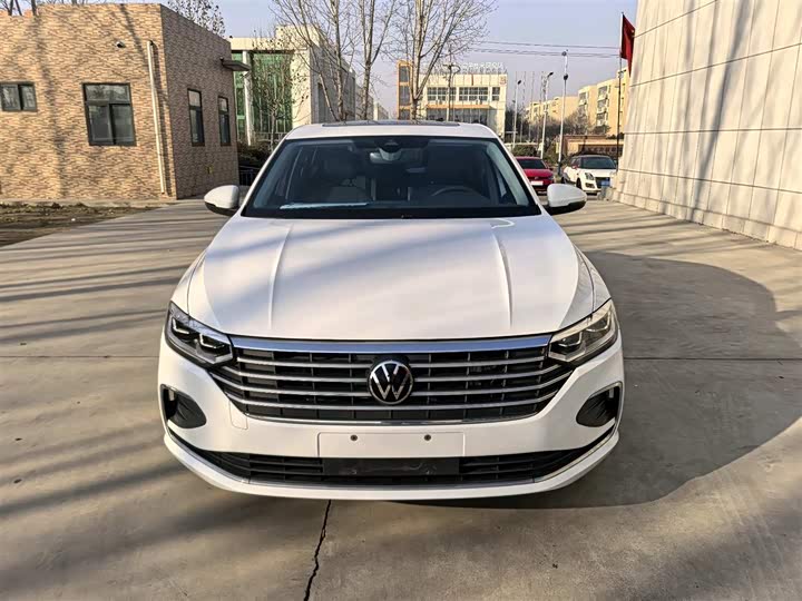 Фото 12 - Volkswagen Lavida