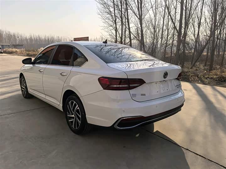 Фото 17 - Volkswagen Lavida