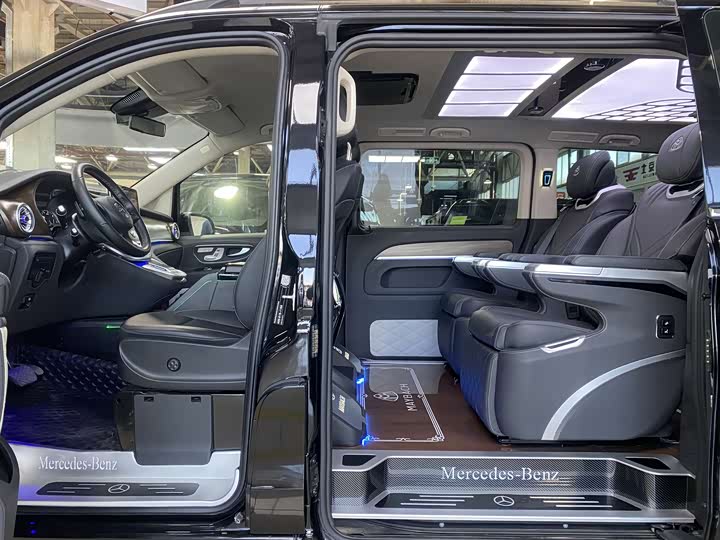 Фото 12 - Mercedes-Benz Vito