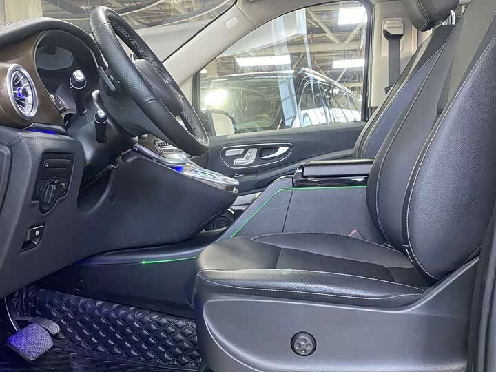 Фото 3 - Mercedes-Benz Vito