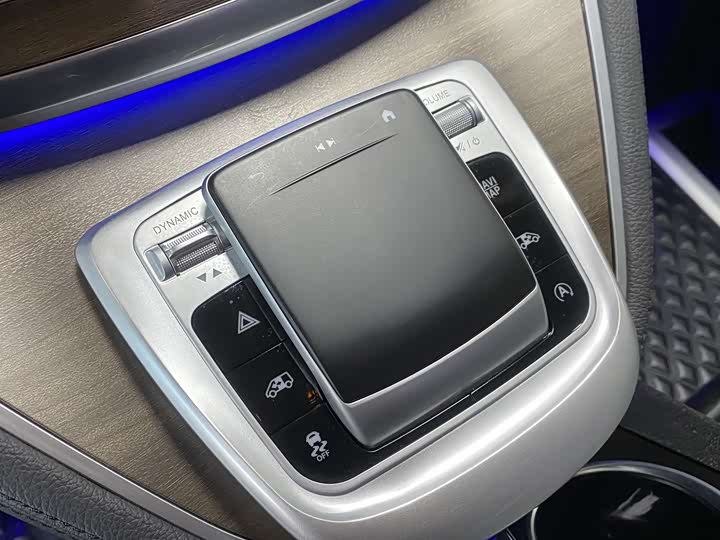 Фото 7 - Mercedes-Benz Vito