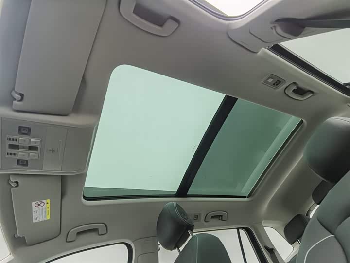 Фото 14 - Volkswagen Tiguan L Pro