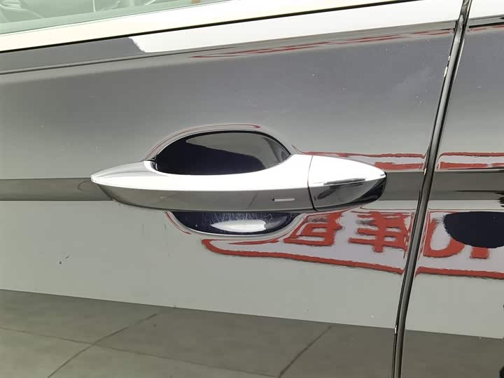 Фото 18 - Volkswagen Tiguan L Pro