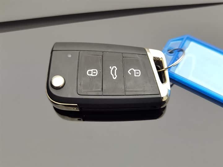 Фото 19 - Volkswagen Tiguan L Pro