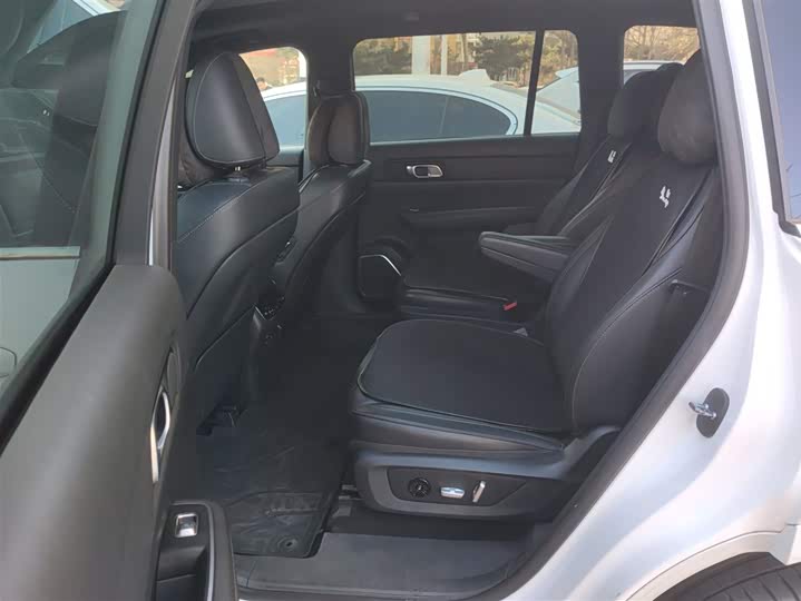 Фото 17 - LiXiang One