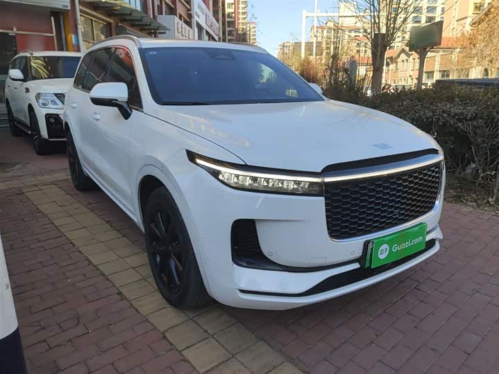 Фото 4 - LiXiang One