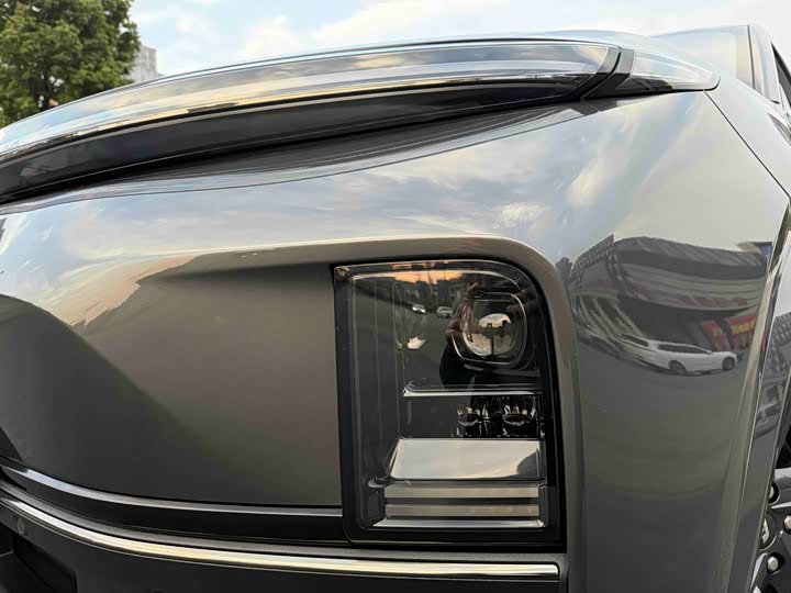 Фото 10 - LiXiang L9