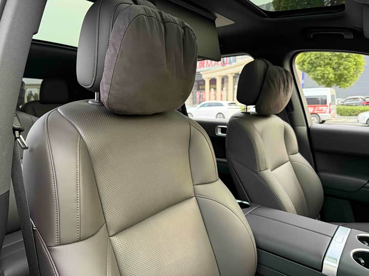 Фото 13 - LiXiang L9