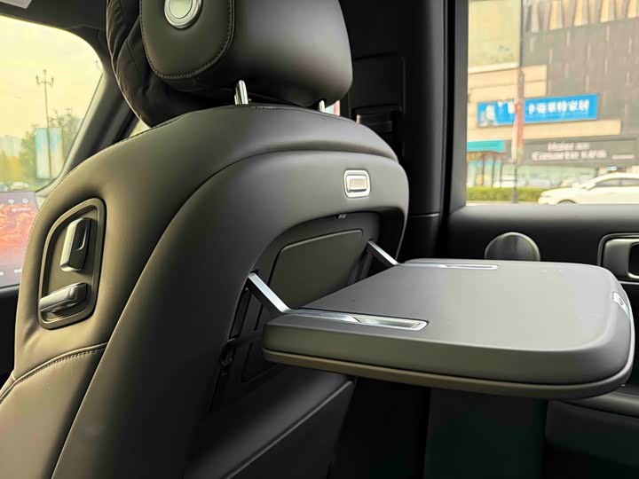 Фото 24 - LiXiang L9