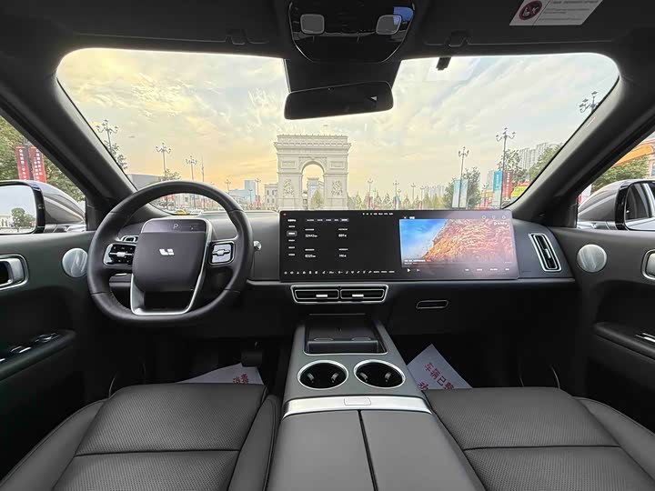 Фото 26 - LiXiang L9