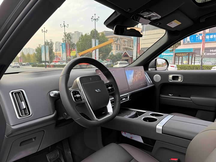 Фото 31 - LiXiang L9