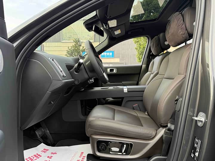 Фото 35 - LiXiang L9