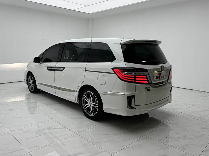 Фото 7 - Honda Elysion