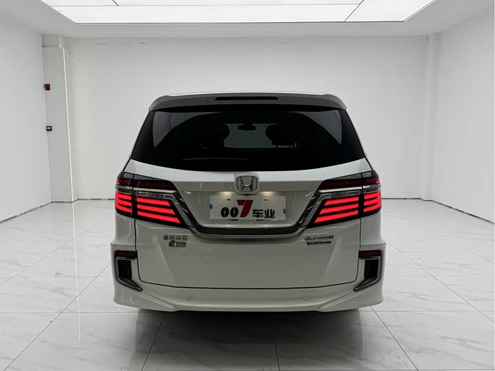 Фото 8 - Honda Elysion