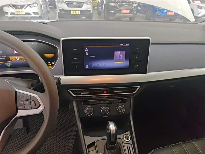 Фото 13 - Volkswagen Lavida