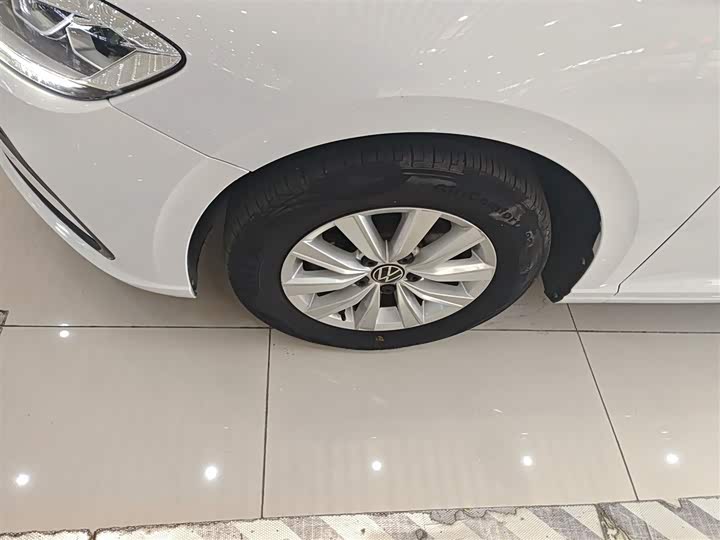 Фото 23 - Volkswagen Lavida