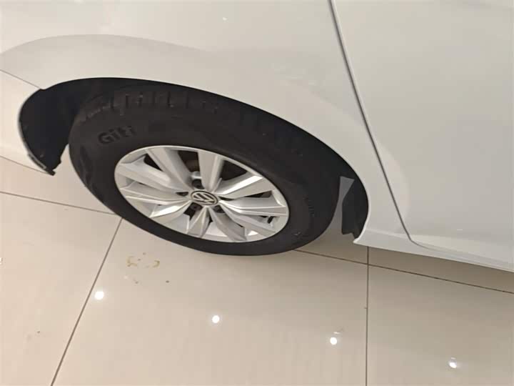 Фото 26 - Volkswagen Lavida