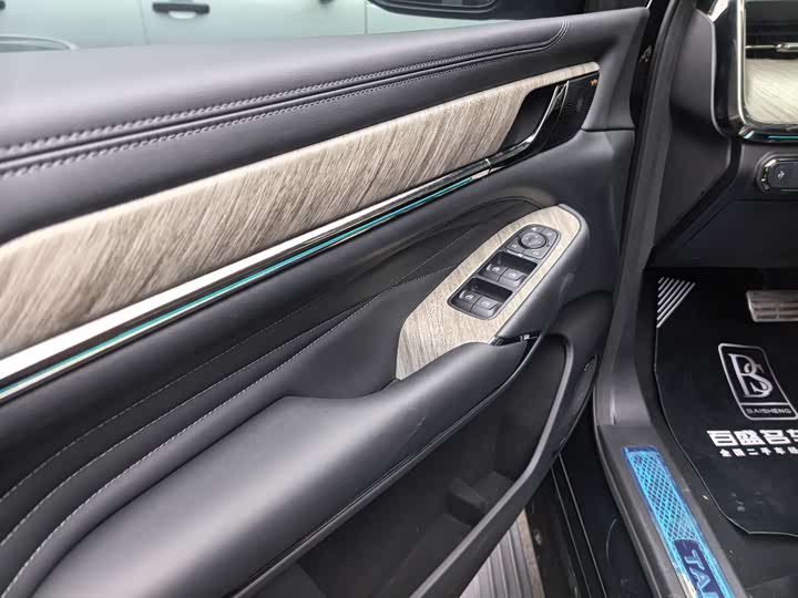 Фото 3 - Tank 500