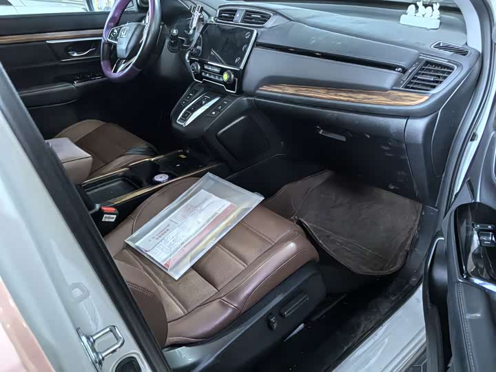 Фото 10 - Honda CR-V