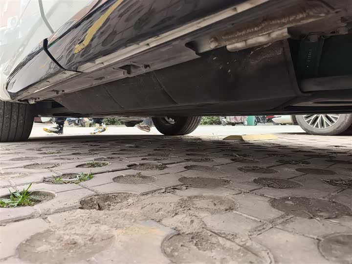 Фото 18 - Honda Avancier