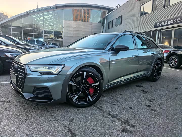 Фото 1 - Audi A6